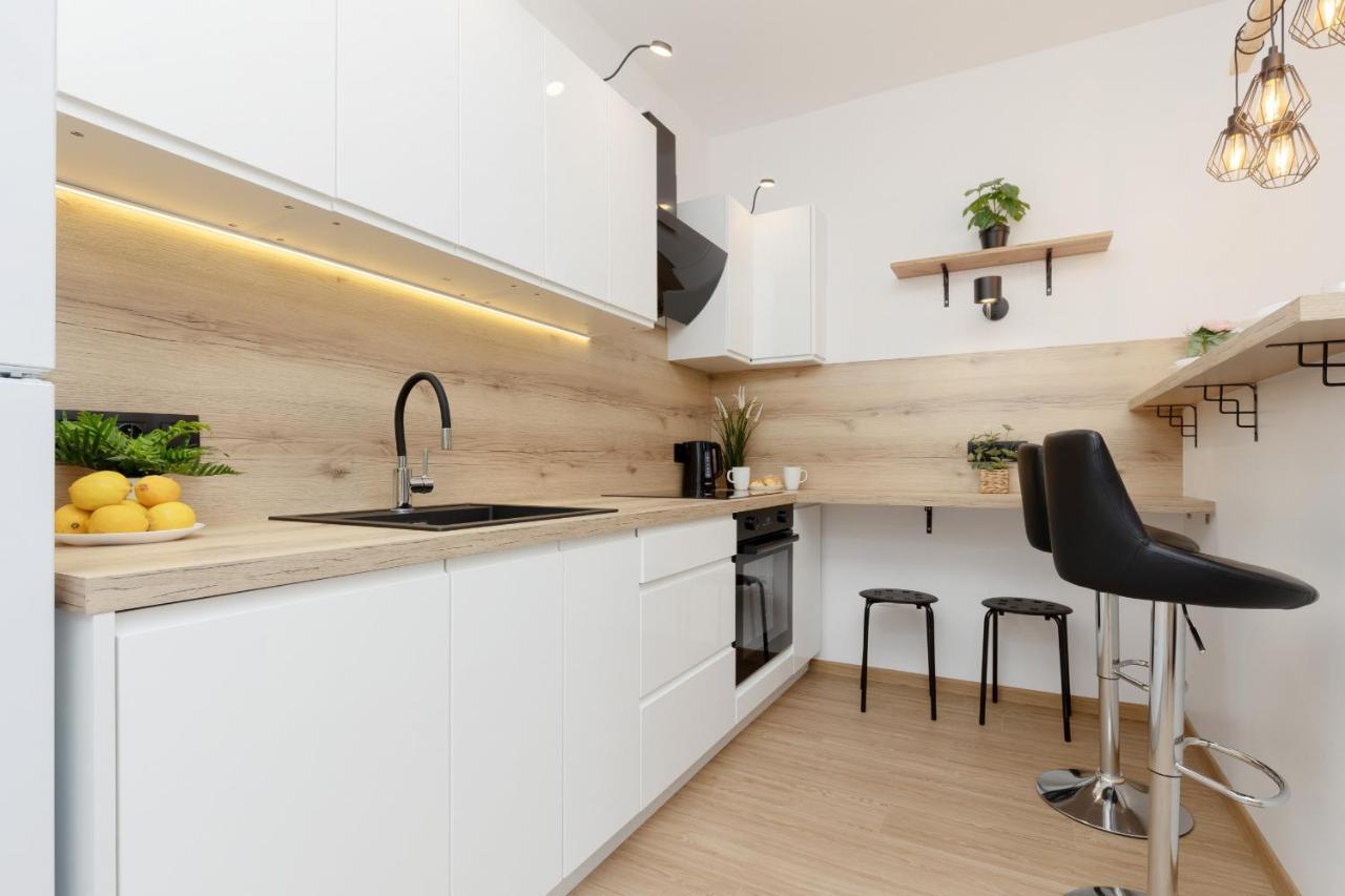 Roomy Oczapowskiego In Bielany By Renters * Warschau